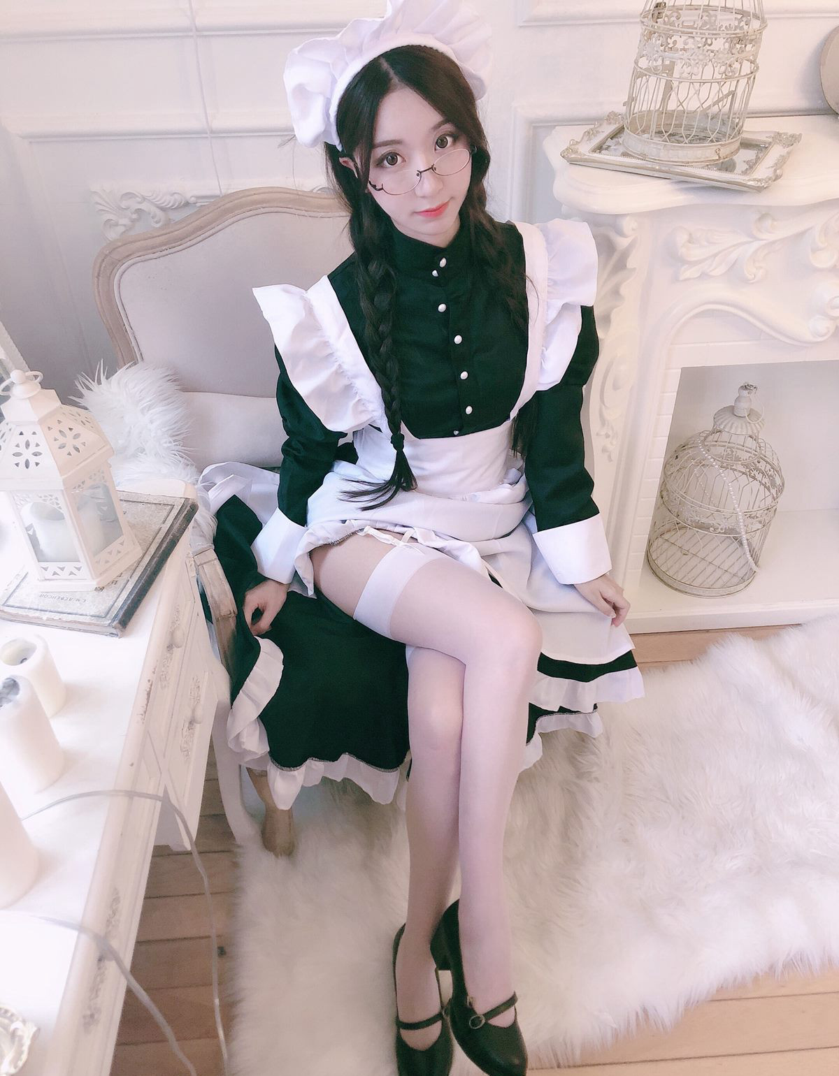 cos美女黑川大尺度白丝袜眼镜高清美腿写真cosplay